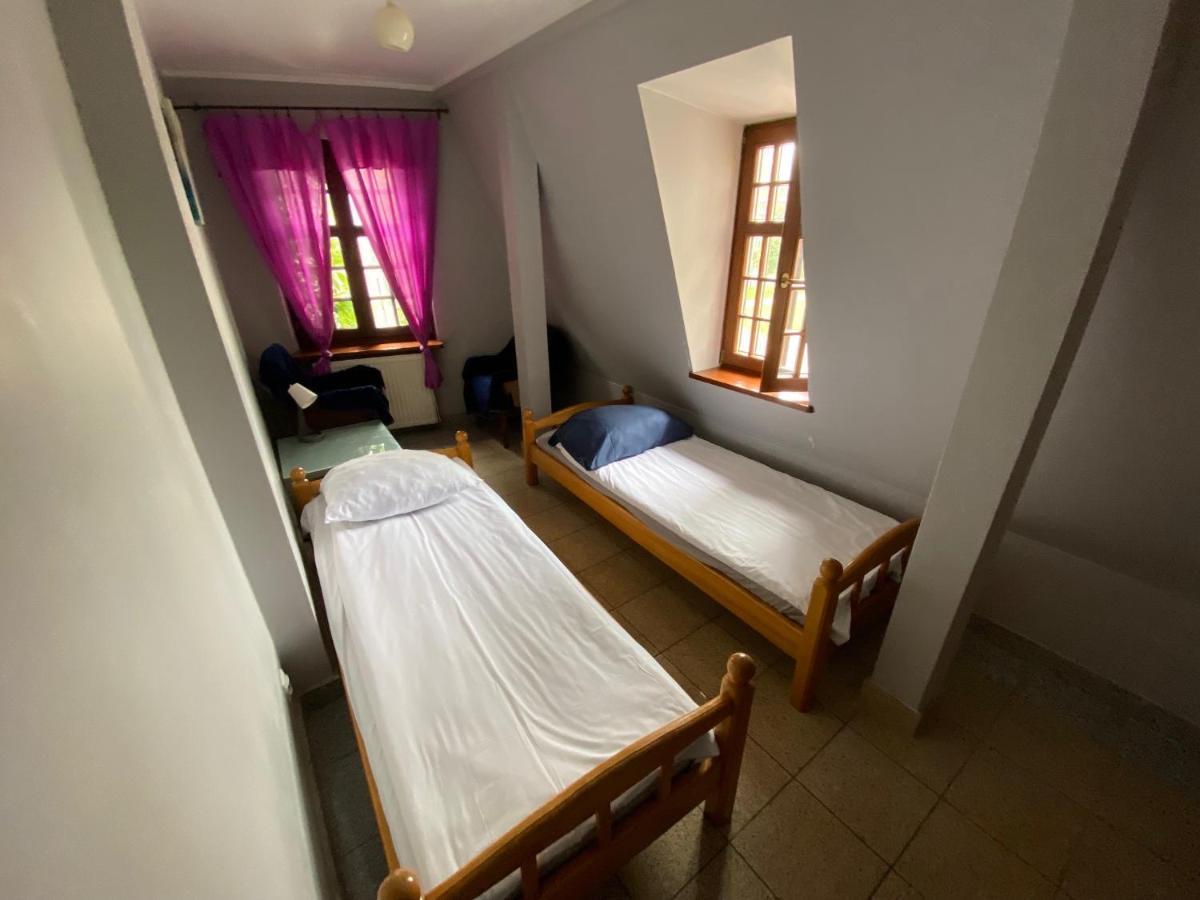Hostel Przy Targu Rybnym กดัญสก์ ภายนอก รูปภาพ