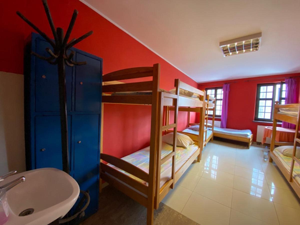 Hostel Przy Targu Rybnym กดัญสก์ ภายนอก รูปภาพ