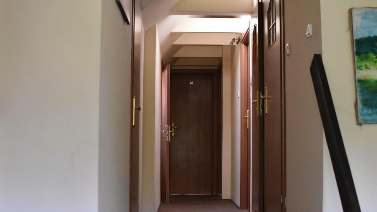 Hostel Przy Targu Rybnym กดัญสก์ ภายนอก รูปภาพ